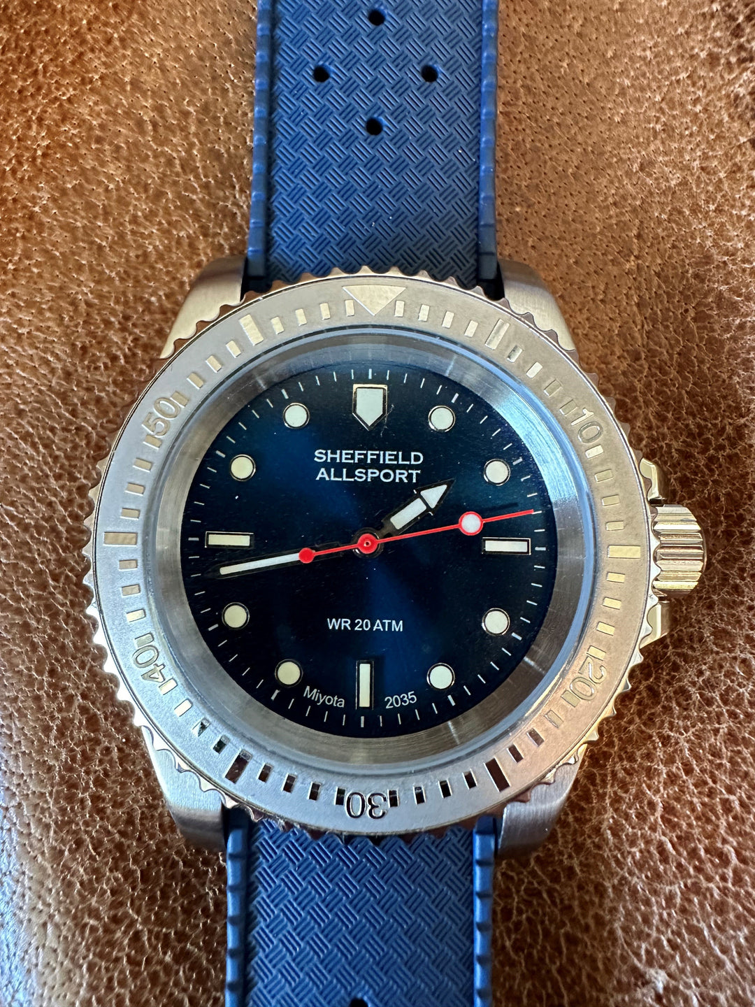 5 Benefits of Using Fluoroelastomer Rubber Watch Straps - BluShark Straps