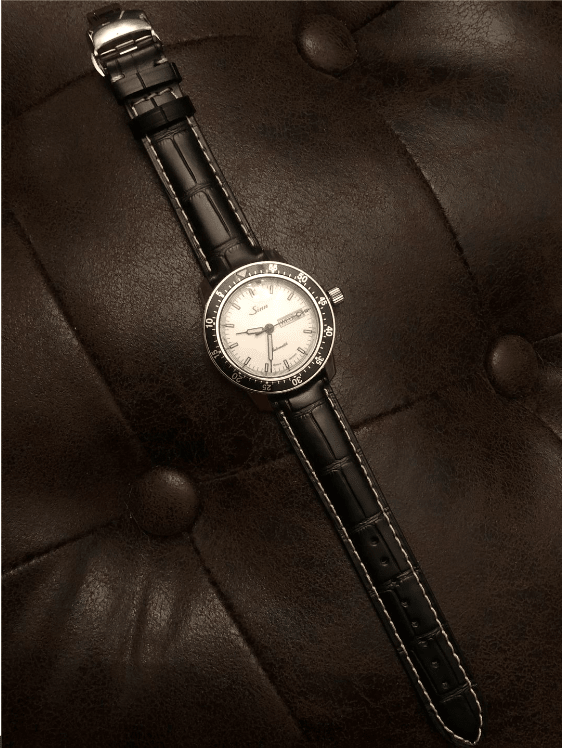 5 Simple Steps to Effectively Clean Your Leather Watch Strap - BluShark Straps