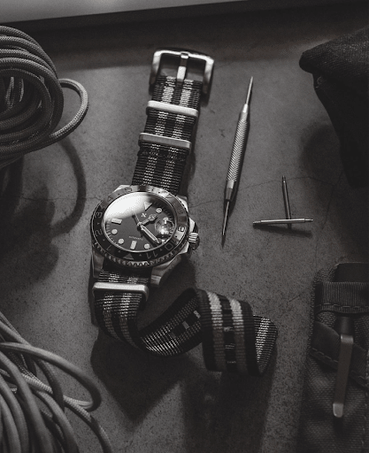 Top Watches for Your BluShark Strap: Ideal Pairings for Any Occasion - BluShark Straps