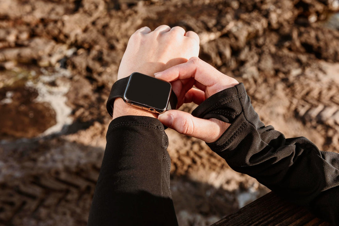 Understanding the Benefits of Rubber Watch Straps for Outdoor Activities - BluShark Straps