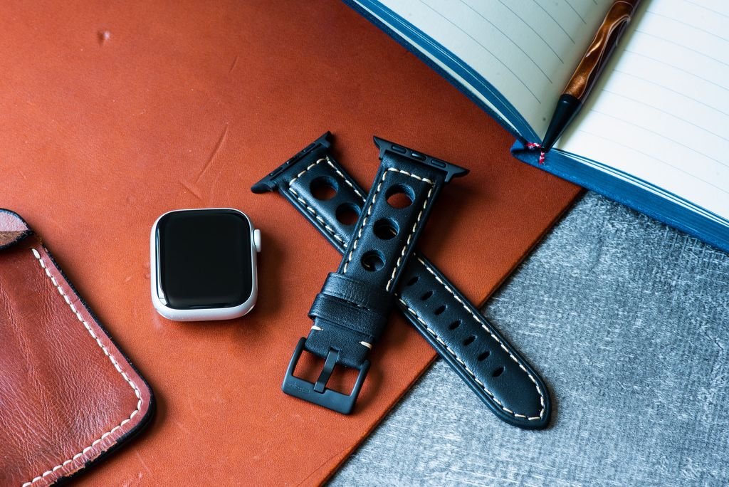 Large Apple Watch & ULTRA (42/44/45mm) - BluShark Straps