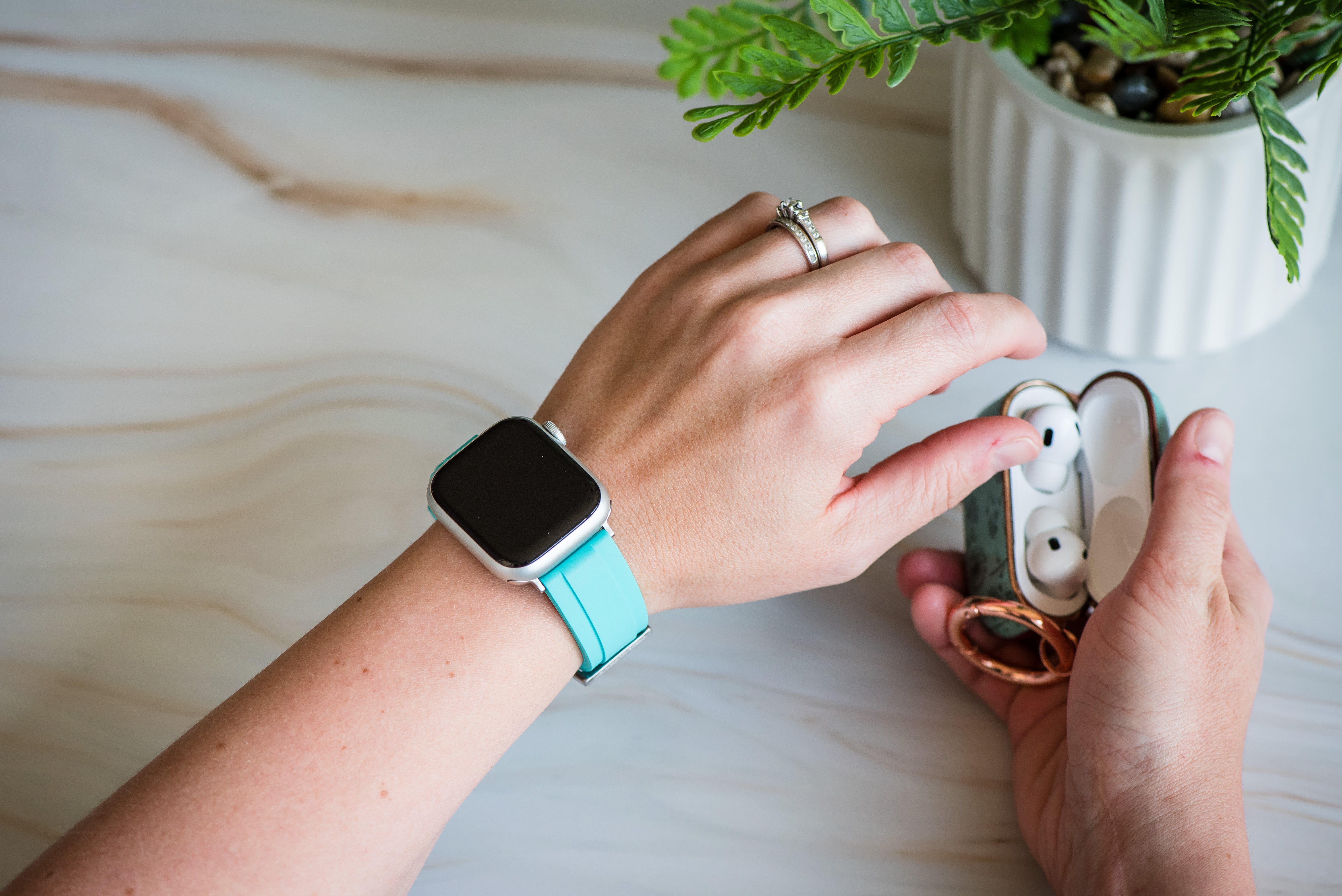 Ridge Rubber Bands For Apple Watch – BluShark Straps