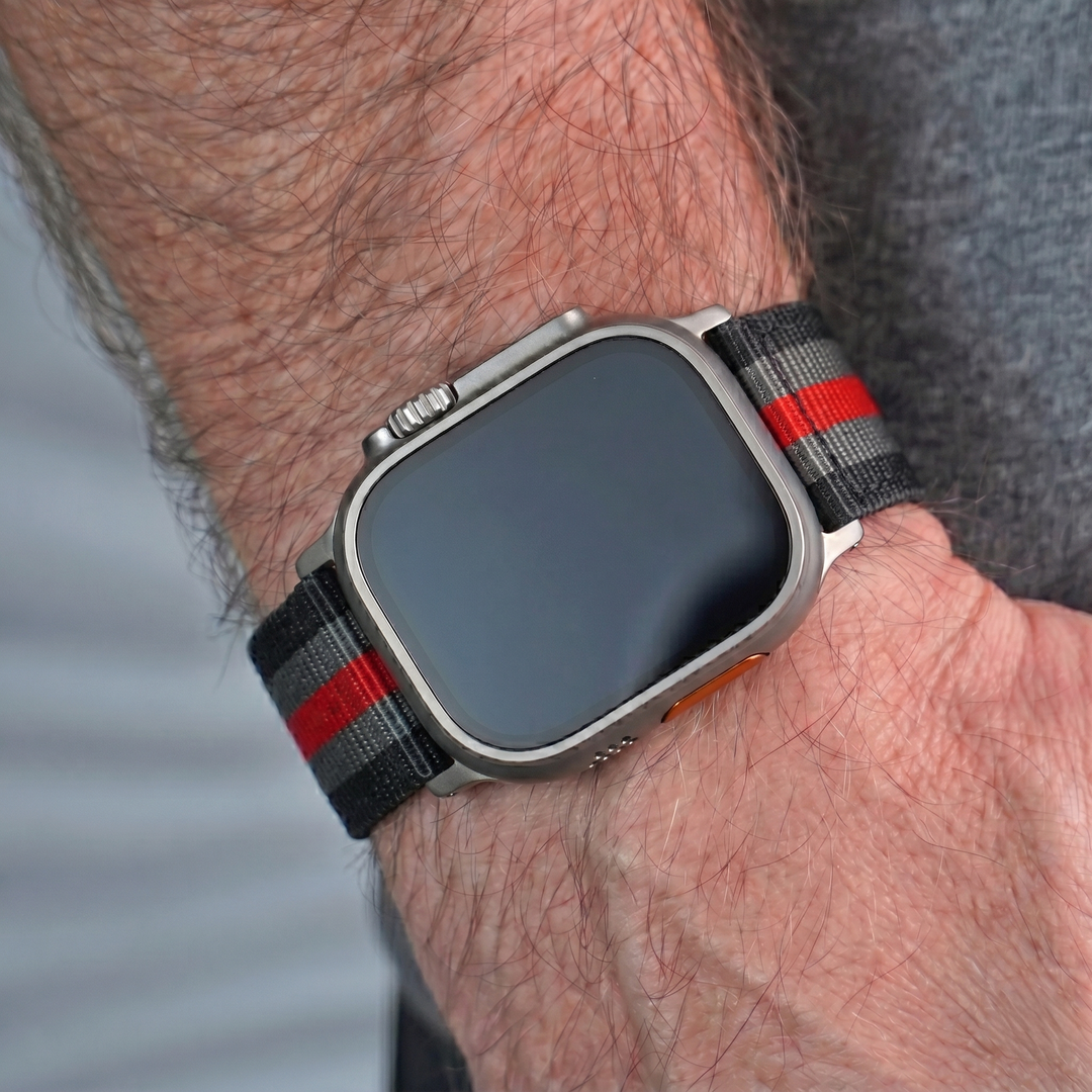 The O2 Band - For Apple Watch ULTRA - Bond Red