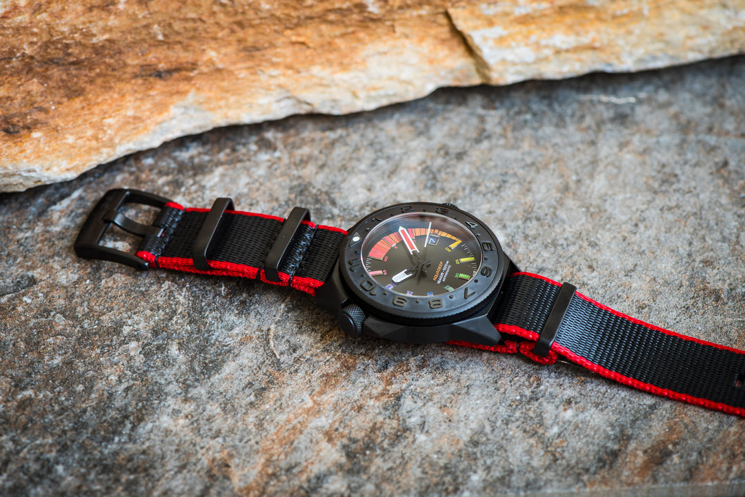 AlphaShark - Black & Red