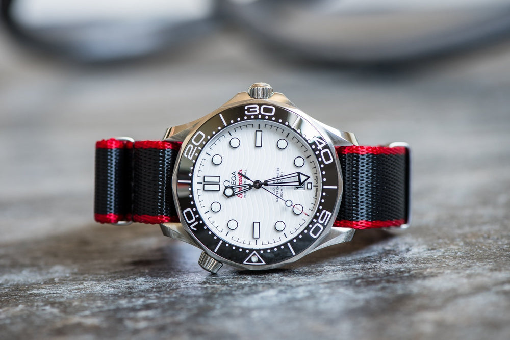 AlphaShark - Black & Red - BluShark Straps