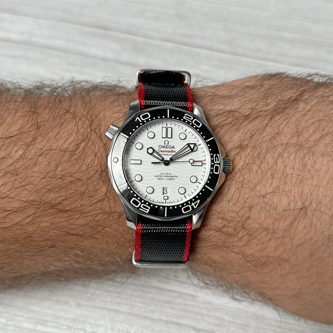 AlphaShark - Black & Red - BluShark Straps