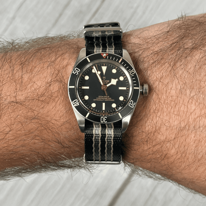 AlphaShark - Bond 2021 - BluShark Straps