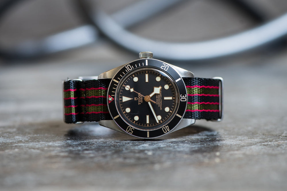 AlphaShark - Vintage Bond - BluShark Straps