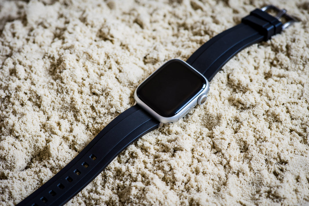 BluShark Apple Band Ridge Rubber Apple Band - Ridge Rubber - Black