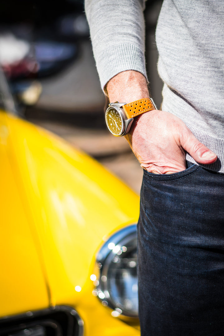 BluShark Straps Leather Sport Grip Leather Sport Grip - Caution Tan