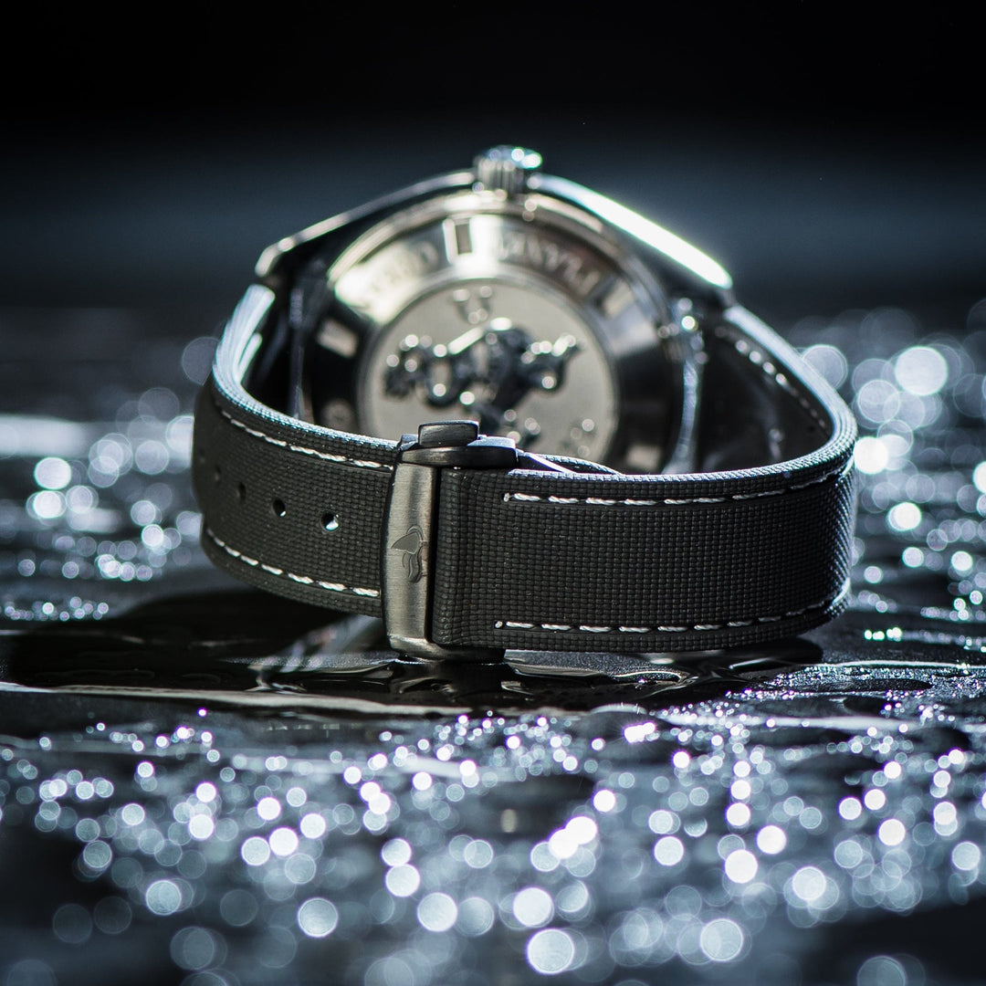 BluShark Straps Rubber Sailcloth Deploy Sailcloth Rubber Deploy - Black/White