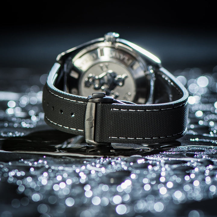 BluShark Straps Rubber Sailcloth Deploy Sailcloth Rubber Deploy - Black/White