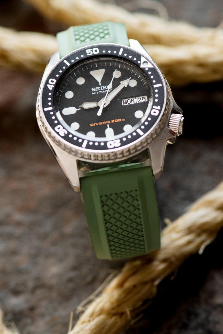 Crosshatch Rubber - Grenade Green - BluShark Straps