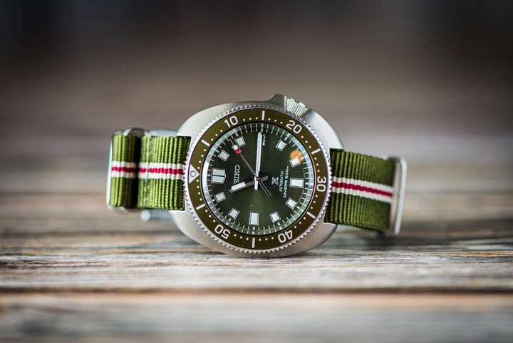 Original - English Holly - BluShark Straps