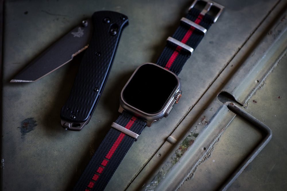 Ribbed Mako FN Band - For Apple Watch ULTRA - Black & Red - BluShark Straps