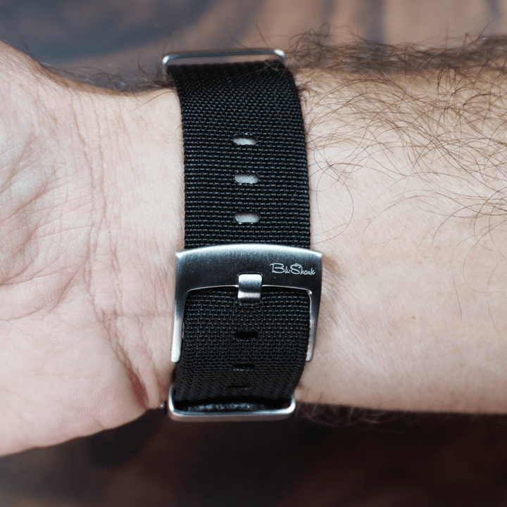 Ribbed Mako FN - Black - BluShark Straps