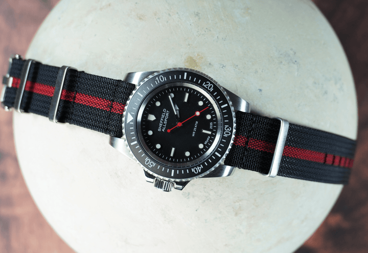 Ribbed Mako FN - Black & Red - BluShark Straps