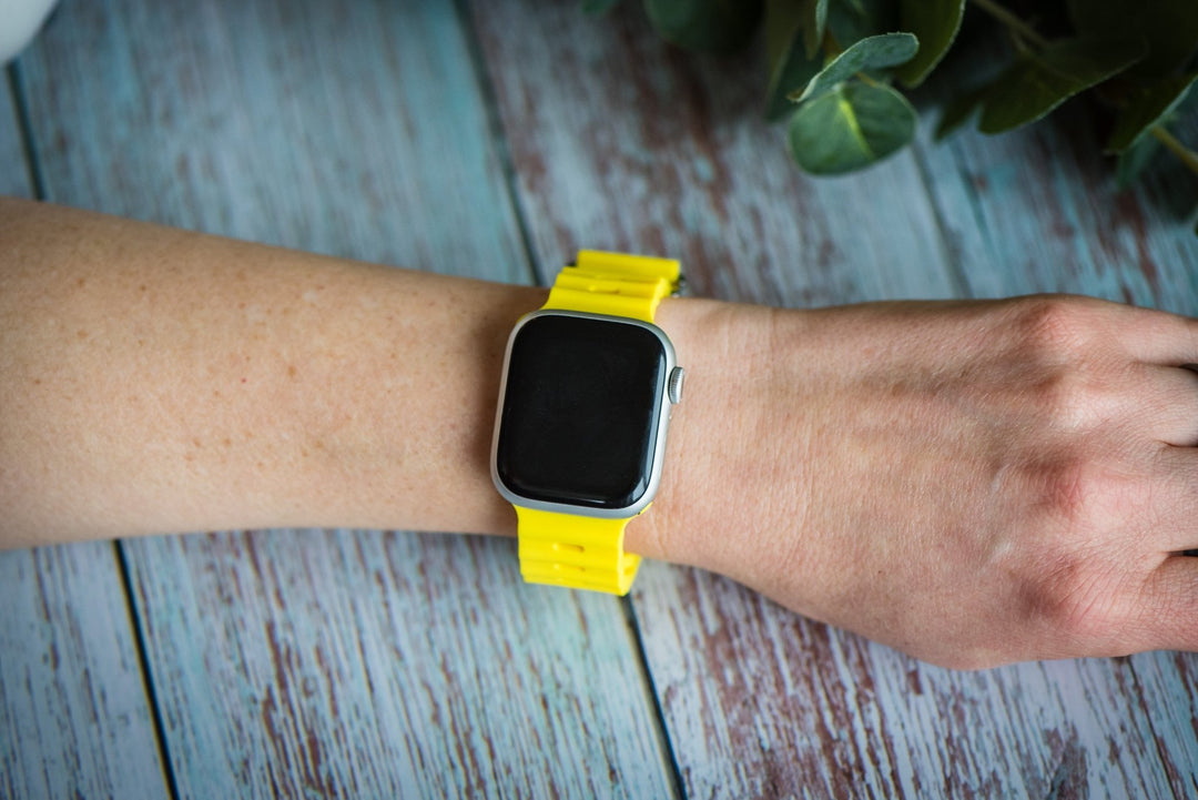 Silicone Oceanica Band - For Apple Watch - Yellow - BluShark Straps