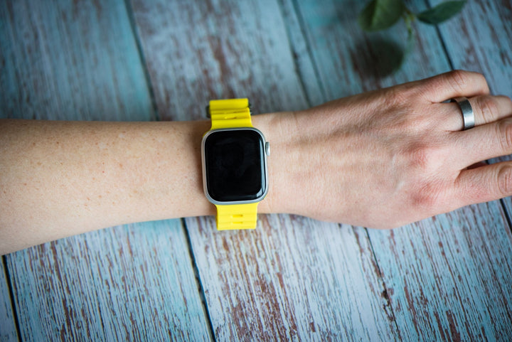Silicone Oceanica Band - For Apple Watch - Yellow - BluShark Straps