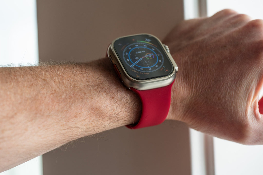 Silicone Solid Band - For Apple Watch - Apple Red - BluShark Straps