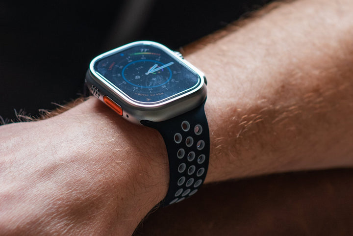 Silicone Sport Band - For Apple Watch - Black - Gray - BluShark Straps