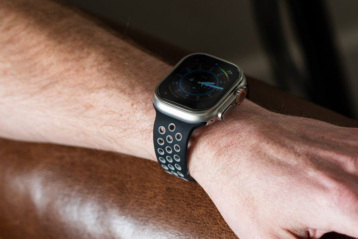 Silicone Sport Band - For Apple Watch - Black - Gray - BluShark Straps