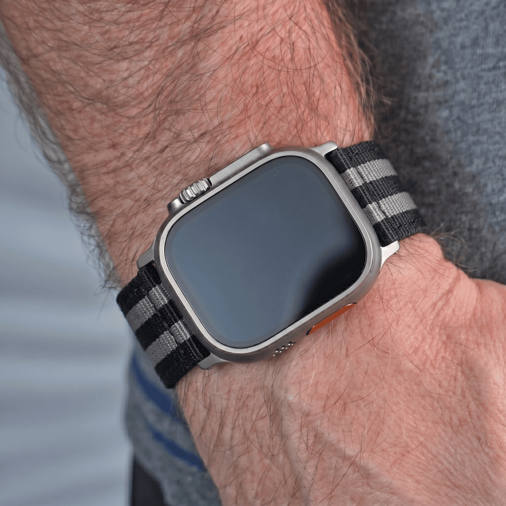 The O2 Band - For Apple Watch ULTRA - Bond - BluShark Straps