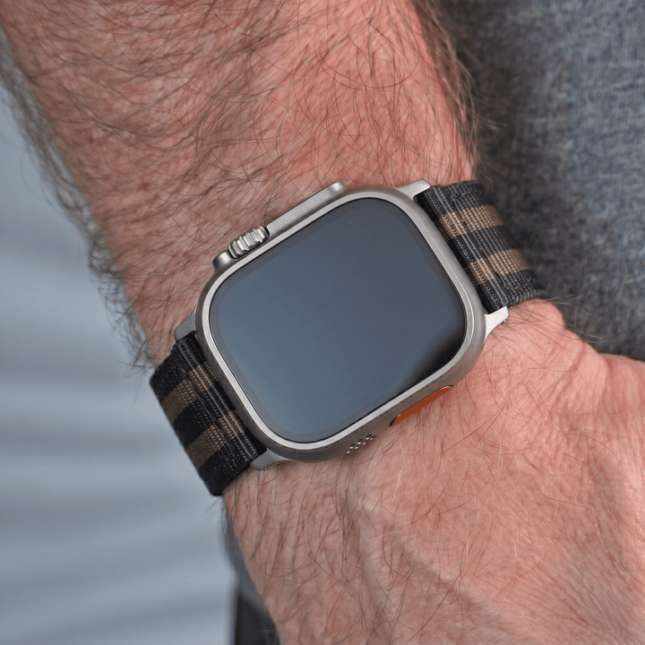 The O2 Band - For Apple Watch ULTRA - Bond Olive - BluShark Straps
