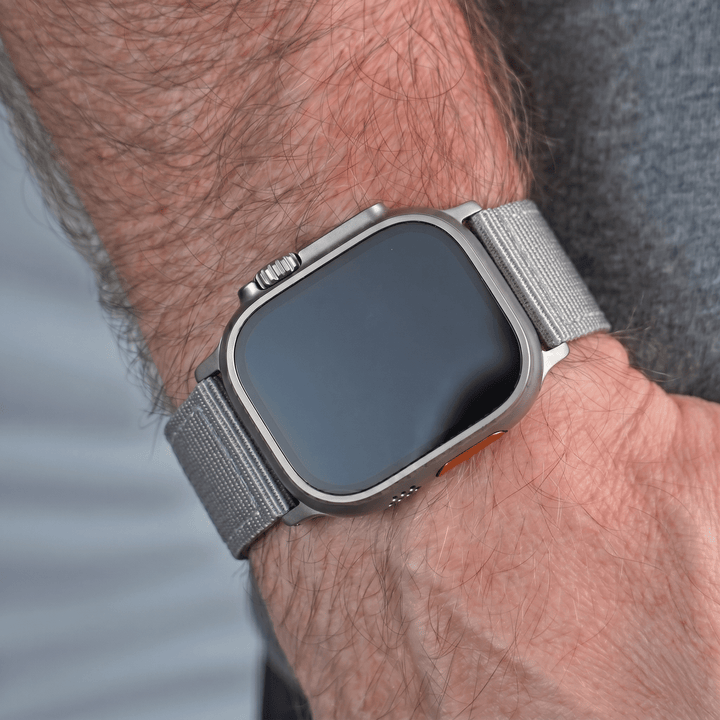 The O2 Band - For Apple Watch ULTRA - Gray - BluShark Straps