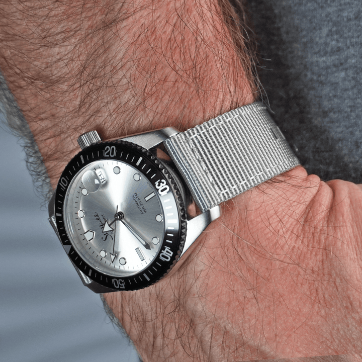 The O2 Strap - Gray - BluShark Straps