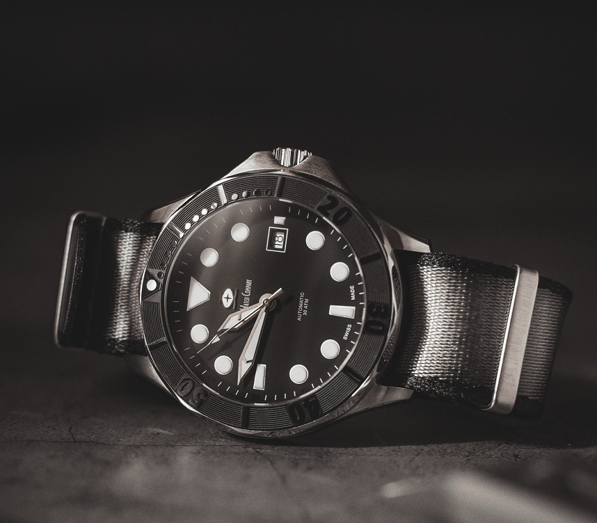 AlphaPremier - Silver & Black - BluShark Straps