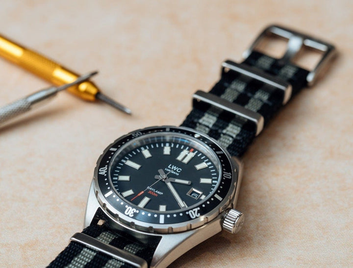 BluShark AlphaShark AlphaShark - Bond Watch Strap - top view