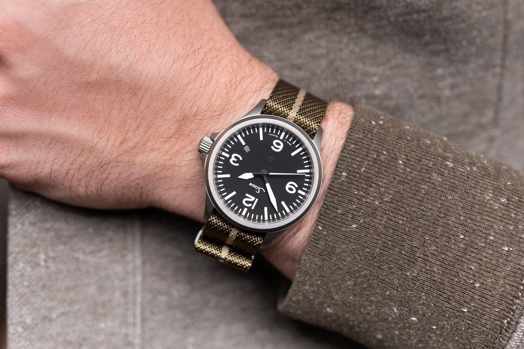 Knit Weave Collection Nylon Watch Band │ Golden Brown Strap BluShark